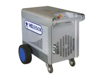 Yüksek Basınçlı (250 Bar) Sıcak - Soğuk Araç Yıkama Makinesi Cleanvac IHD-250