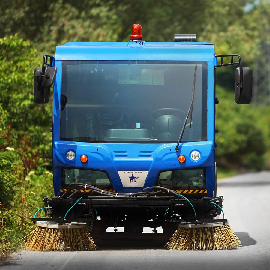Electric Road and Street Sweeper Cleanvac ST-3000